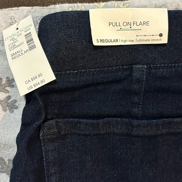 NWT Maurices-Size Small Reg, High Rise, Pull On Flare, Ultimate Stretch Jeans - Picture 7 of 8